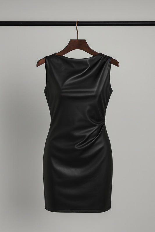 The “Noír Contour” Dress